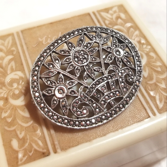 Antique 1930s Art Deco Sterling Marcasite Flower Basket Brooch - Picture 2 of 5